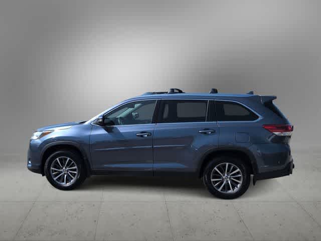 Thumbnail: 2019 Toyota Highlander - 5