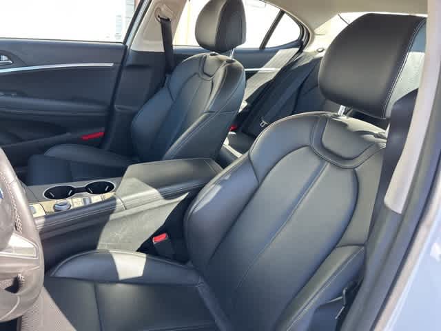 Thumbnail: 2023 Genesis G70 - 4