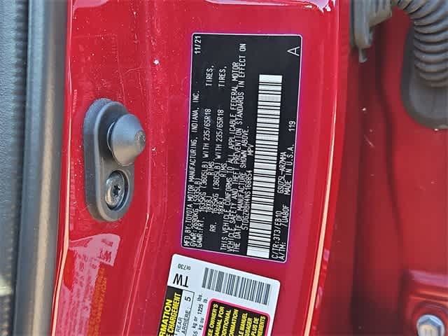 Thumbnail: 2022 Toyota Highlander - 38