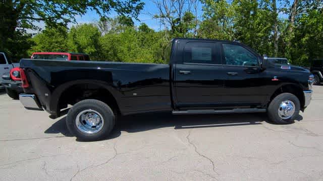 Thumbnail: 2026 RAM 3500 - 9