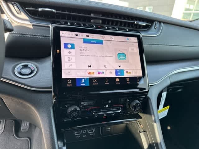 Thumbnail: 2025 Jeep Grand Cherokee - 7