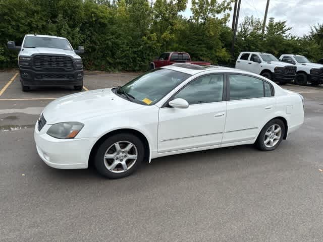 Thumbnail: 2005 Nissan Altima - 14