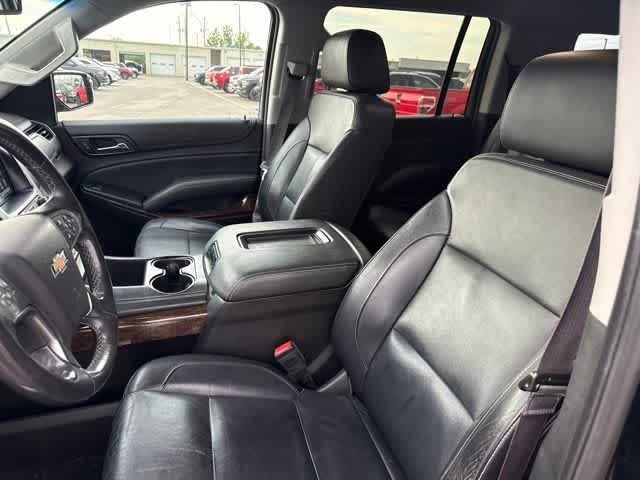 Thumbnail: 2016 Chevrolet Suburban - 10