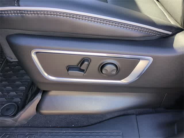 Thumbnail: 2026 RAM 1500 - 18