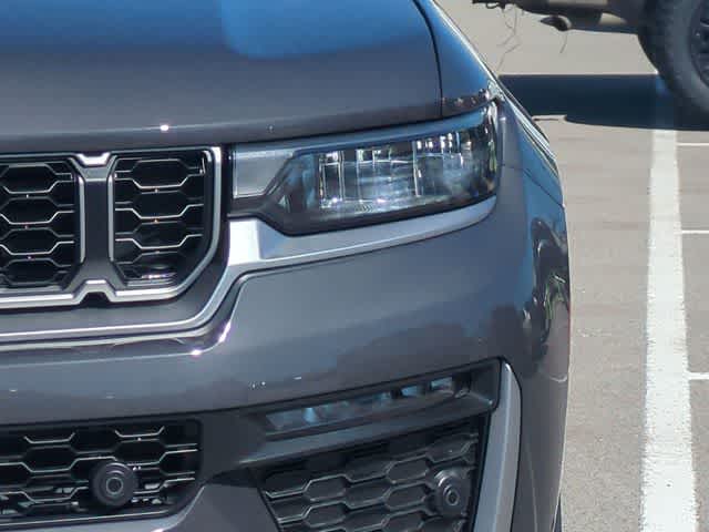 Thumbnail: 2026 Jeep Grand Cherokee - 11