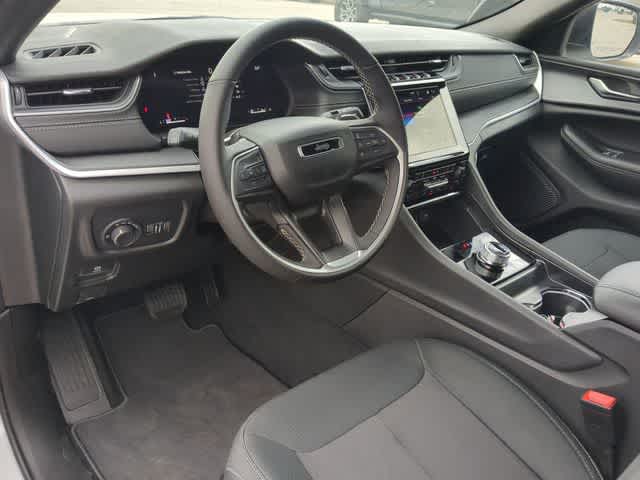 Thumbnail: 2026 Jeep Grand Cherokee - 10