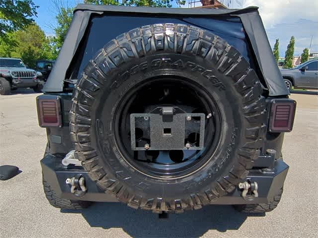 Thumbnail: 2012 Jeep Wrangler - 32