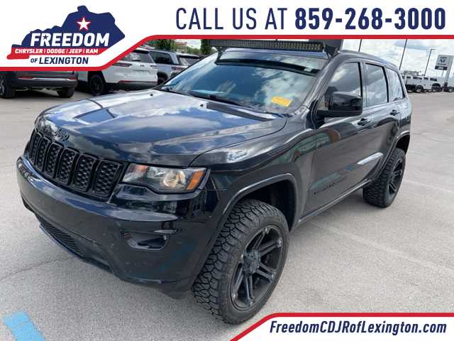 Thumbnail: 2018 Jeep Grand Cherokee - 1