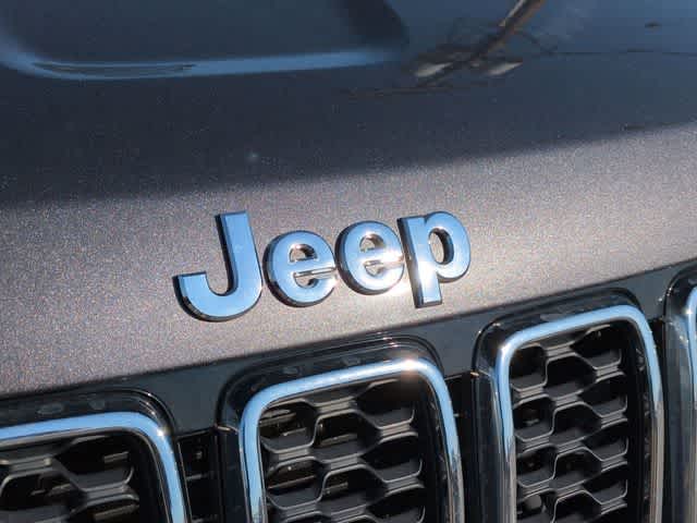 Thumbnail: 2019 Jeep Grand Cherokee - 12