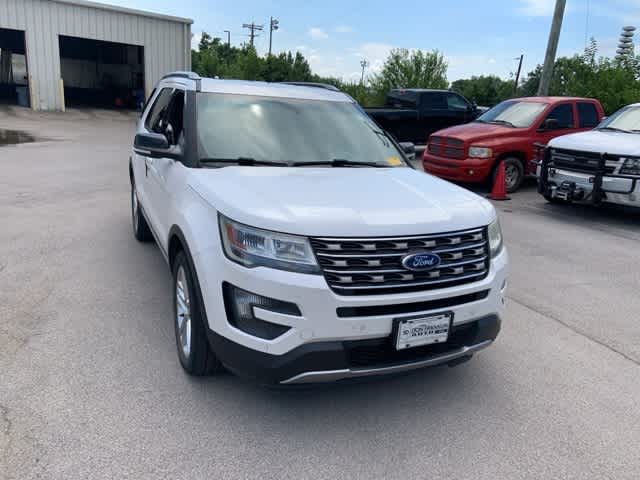 Thumbnail: 2016 Ford Explorer - 21
