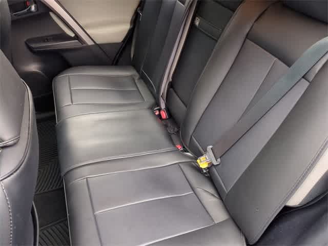 Thumbnail: 2016 Toyota RAV4 - 20