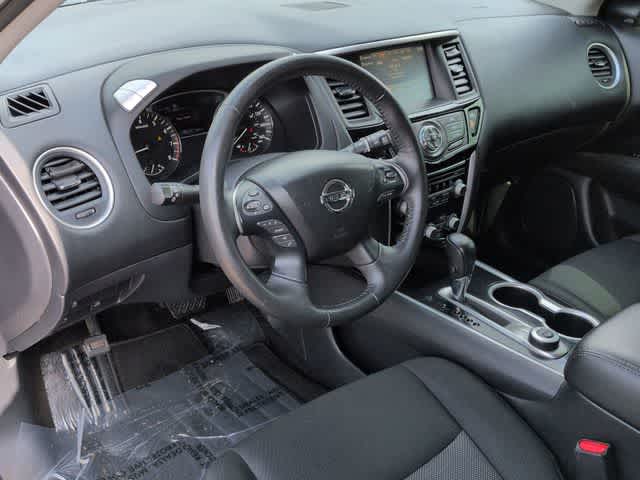 Thumbnail: 2020 Nissan Pathfinder - 10