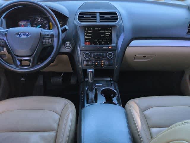 Thumbnail: 2017 Ford Explorer - 15