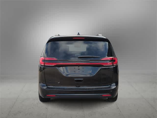Thumbnail: 2026 Chrysler Pacifica - 7