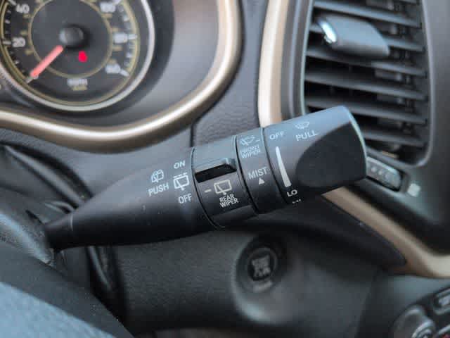 Thumbnail: 2014 Jeep Cherokee - 26