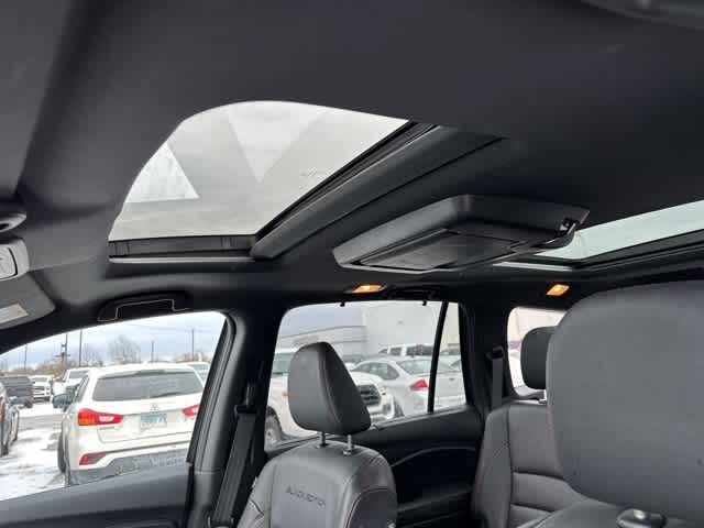 Thumbnail: 2020 Honda Pilot - 6