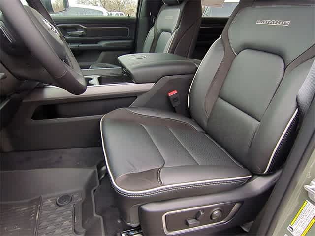 Thumbnail: 2026 RAM 1500 - 17