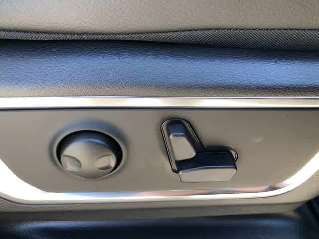 Thumbnail: 2026 RAM 1500 - 33