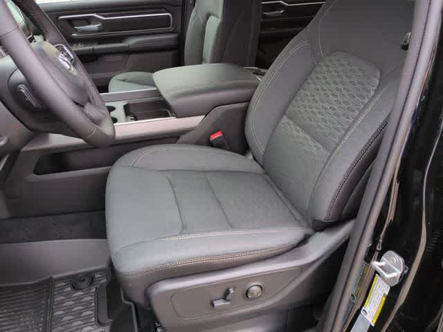 Thumbnail: 2026 RAM 1500 - 17