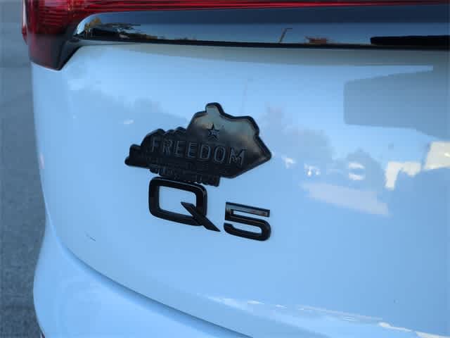 Thumbnail: 2025 Audi Q5 - 13