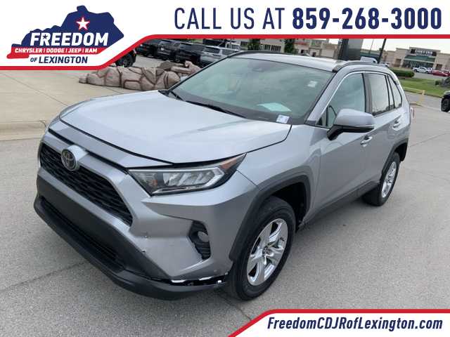 Thumbnail: 2019 Toyota RAV4 - 1