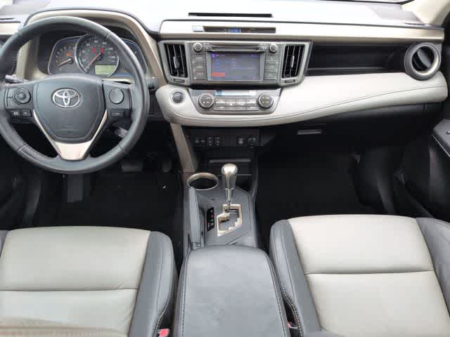 Thumbnail: 2013 Toyota RAV4 - 15