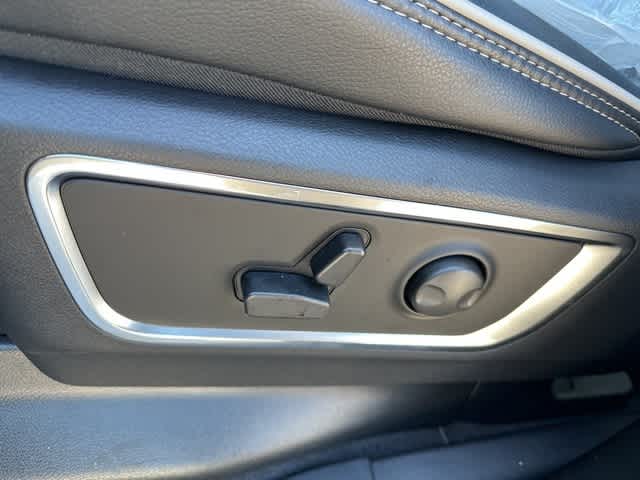 Thumbnail: 2026 RAM 1500 - 9