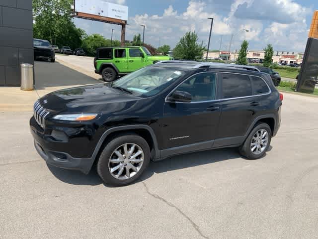 Thumbnail: 2017 Jeep Cherokee - 15