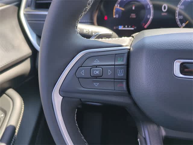 Thumbnail: 2025 Jeep Grand Cherokee - 25