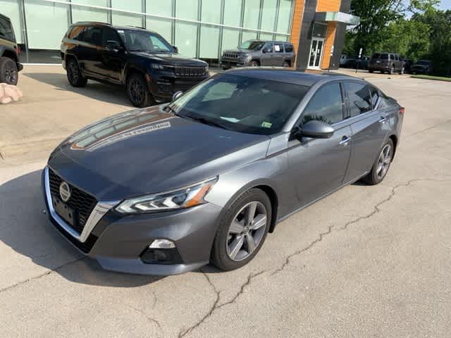 Thumbnail: 2019 Nissan Altima - 13