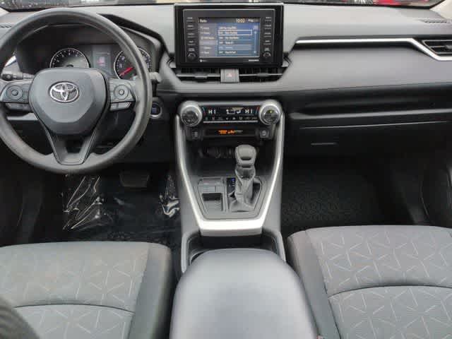 Thumbnail: 2021 Toyota RAV4 - 15
