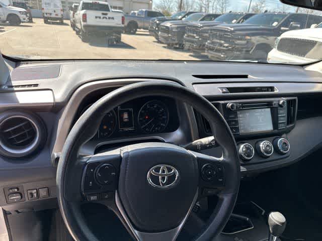 Thumbnail: 2018 Toyota RAV4 - 6