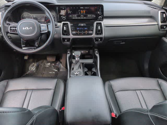 Thumbnail: 2022 Kia Sorento - 13