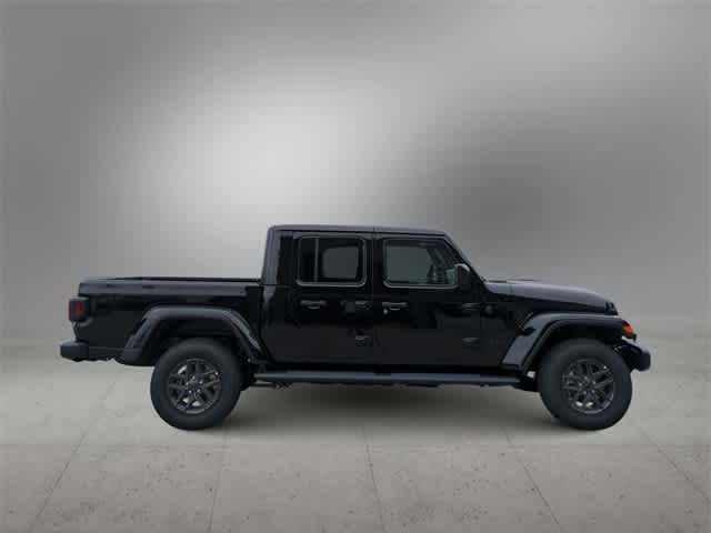 Thumbnail: 2025 Jeep Gladiator - 9