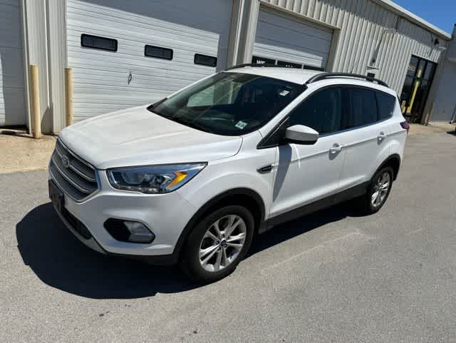 Thumbnail: 2019 Ford Escape - 14