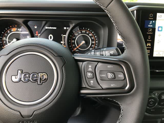 Thumbnail: 2026 Jeep Wrangler - 20