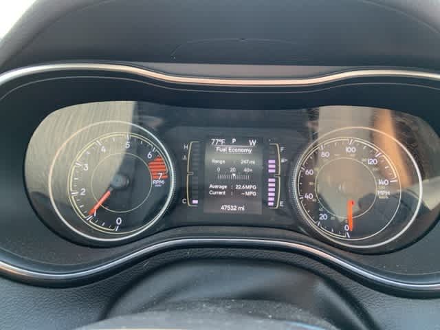 Thumbnail: 2019 Jeep Cherokee - 3