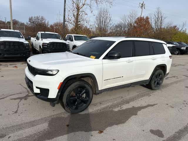 Thumbnail: 2023 Jeep Grand Cherokee L - 15