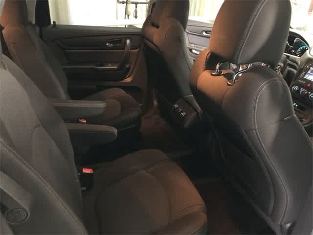 Thumbnail: 2017 Chevrolet Traverse - 28