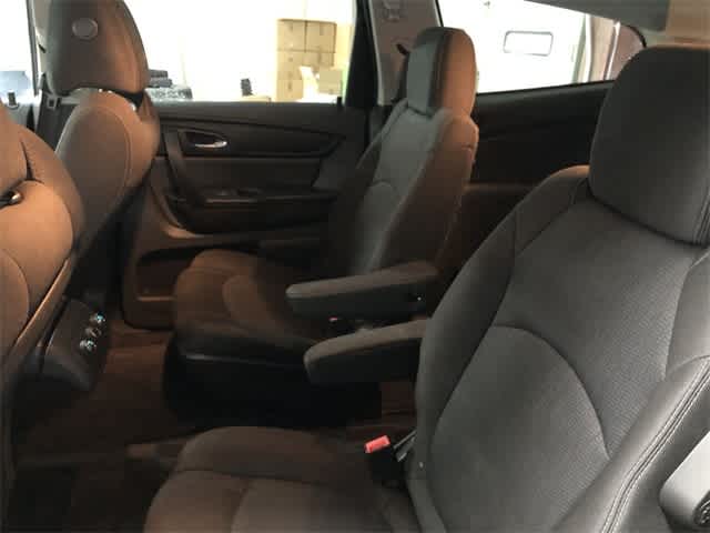 Thumbnail: 2017 Chevrolet Traverse - 24