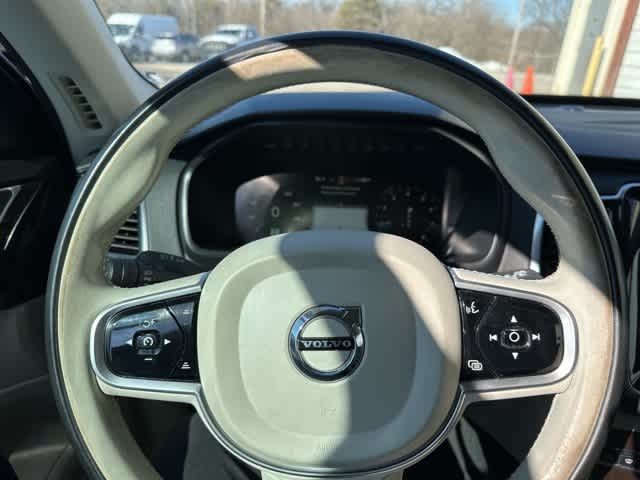 Thumbnail: 2017 Volvo XC90 - 10