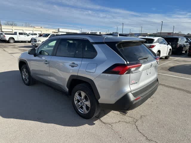 Thumbnail: 2022 Toyota RAV4 - 15