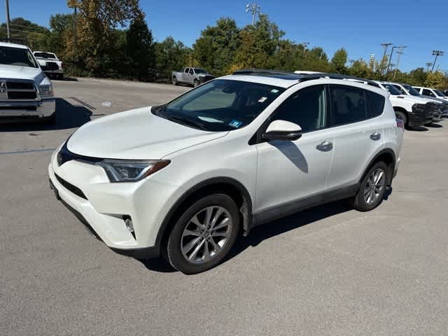 Thumbnail: 2018 Toyota RAV4 - 14