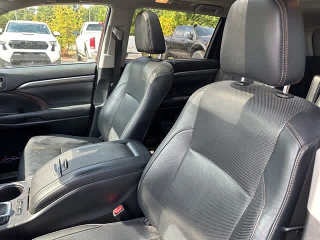 Thumbnail: 2018 Toyota Highlander - 3