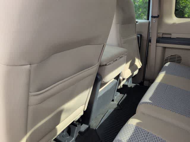 Thumbnail: 2011 Ford Econoline - 18