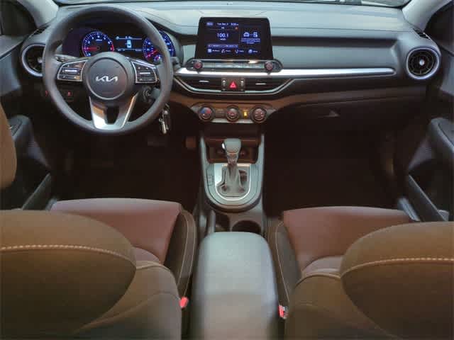 Thumbnail: 2023 Kia Forte - 16