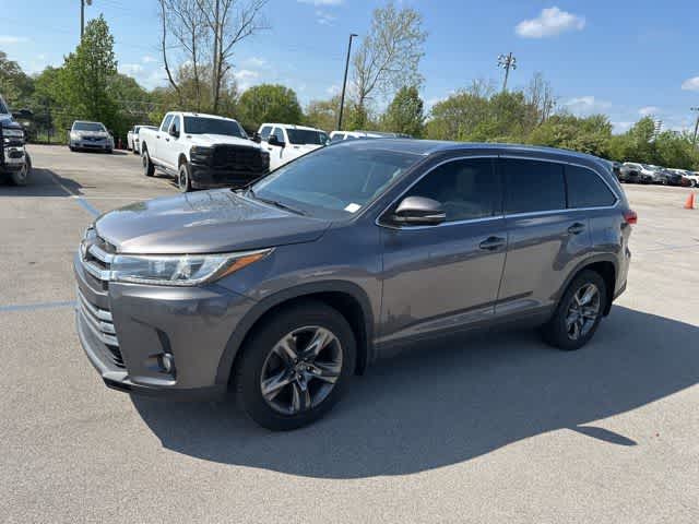 Thumbnail: 2017 Toyota Highlander - 17
