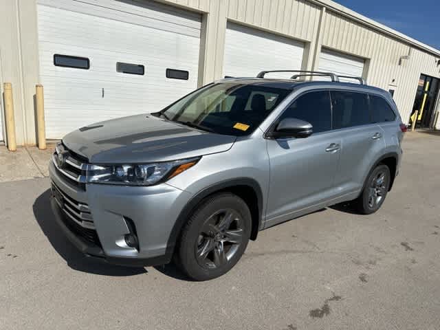 Thumbnail: 2017 Toyota Highlander - 15