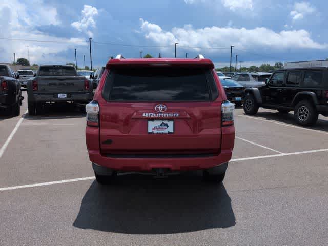 Thumbnail: 2016 Toyota 4Runner - 7