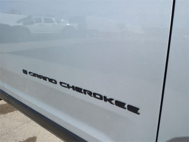Thumbnail: 2025 Jeep Grand Cherokee L - 13